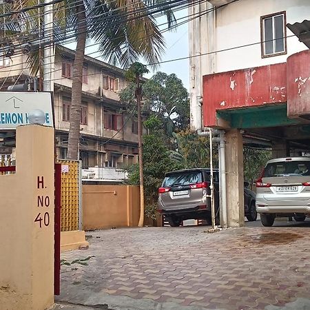 Hotel Lemon House Guwahati Luaran gambar